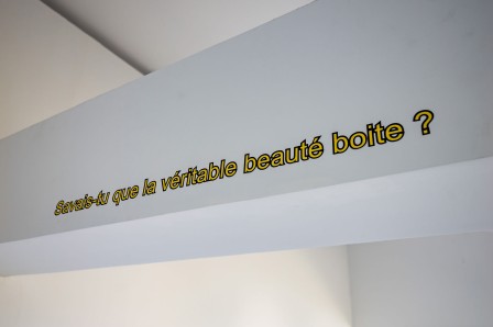 Une des phrases à trouver dans l'exposition